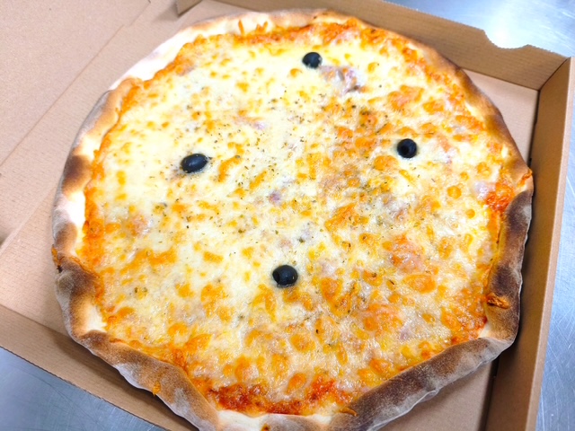 Pizza artisanale Parisienne - Pizzeria Hendaye